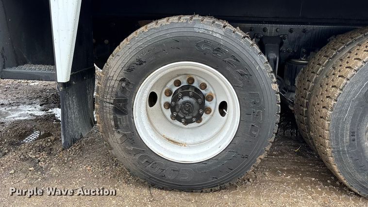 image for item FB3547 2007 Sterling Acterra fuel / lube truck