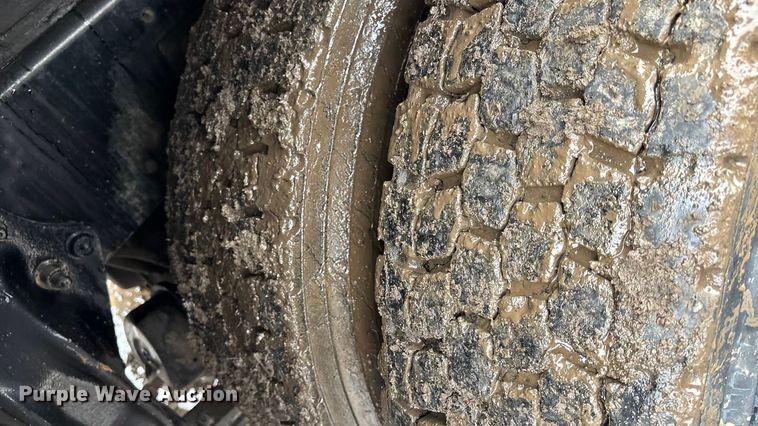 image for item FB3547 2007 Sterling Acterra fuel / lube truck