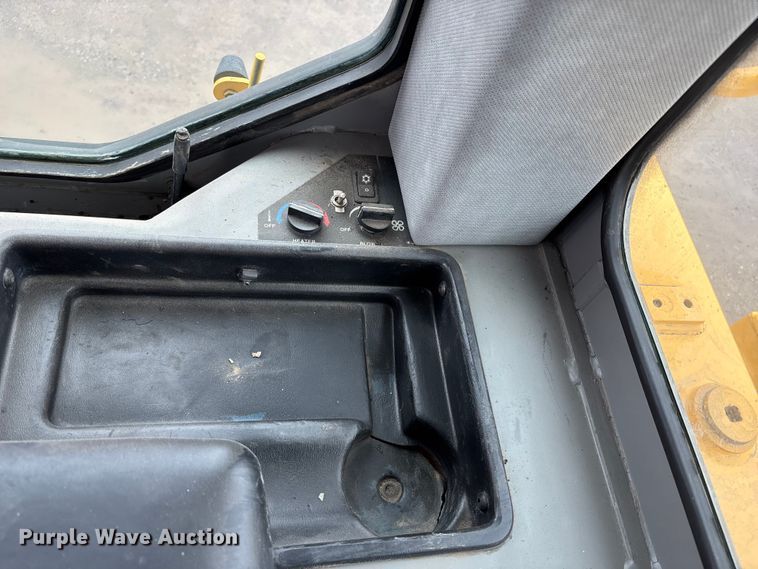 image for item FB3548 John Deere 850C 