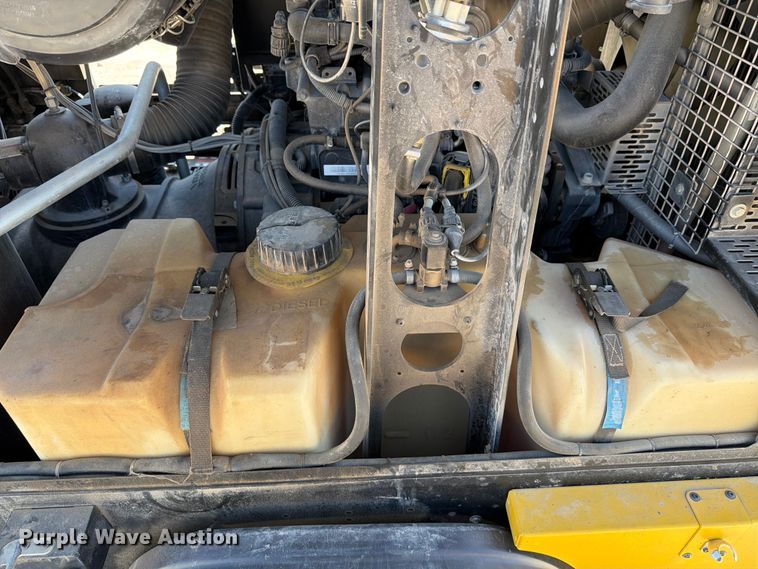 image for item FB7981 2022 Kaeser M118 air compressor