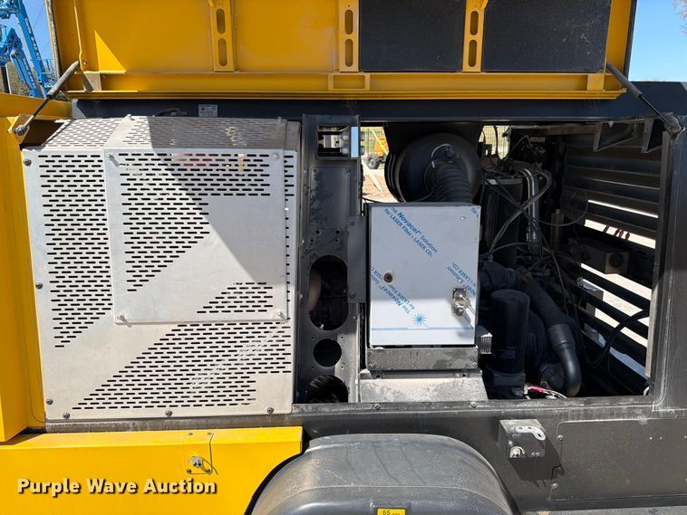 image for item FB7981 2022 Kaeser M118 air compressor