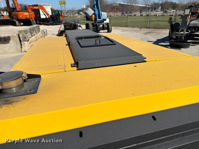 image for item FB7982 2022 Kaeser M118 air compressor