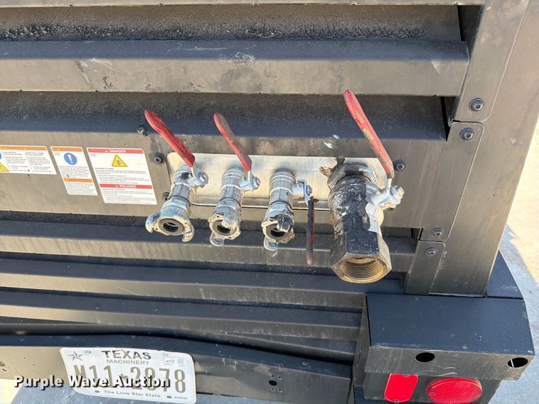 image for item FB7982 2022 Kaeser M118 air compressor