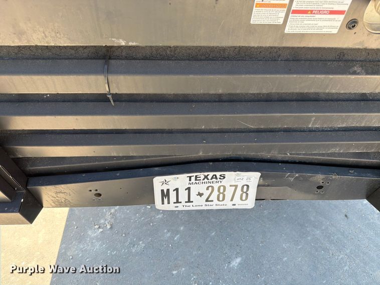 image for item FB7982 2022 Kaeser M118 air compressor