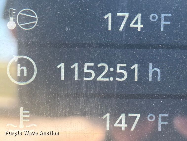 image for item FB7982 2022 Kaeser M118 air compressor