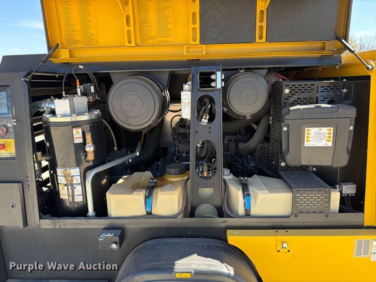 image for item FB7982 2022 Kaeser M118 air compressor