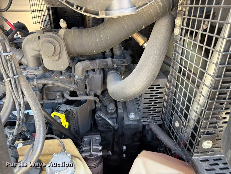 image for item FB7982 2022 Kaeser M118 air compressor