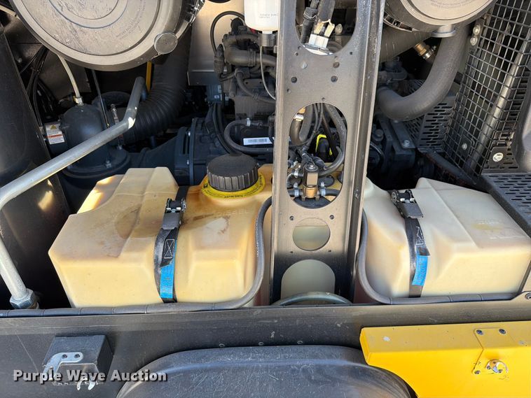 image for item FB7982 2022 Kaeser M118 air compressor