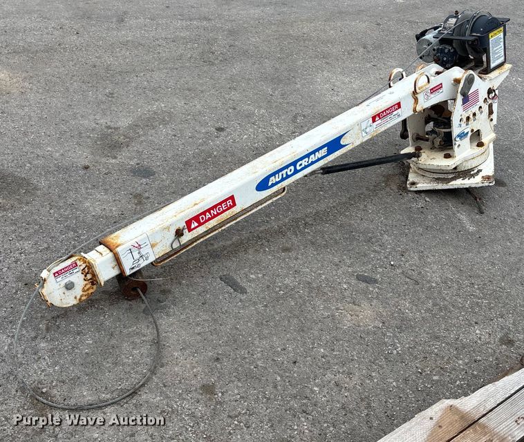 image for item FC1587 Auto Crane EC-2X truck mounted crane