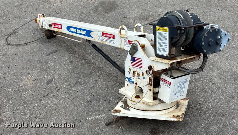 image for item FC1587 Auto Crane EC-2X truck mounted crane