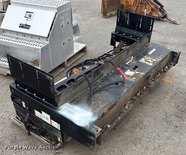 image for item FC1588 Tommy Gate lift gate