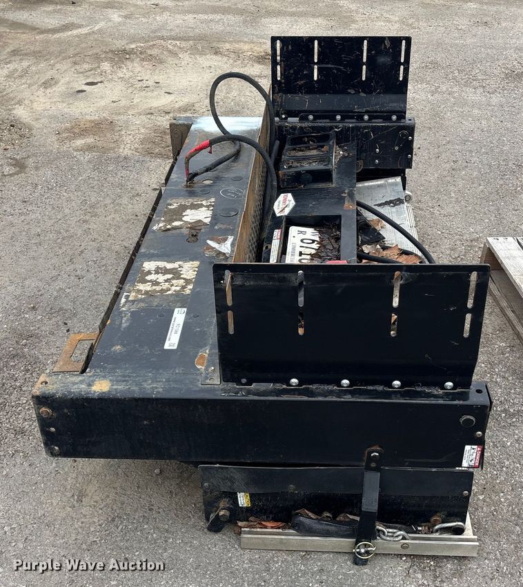 image for item FC1588 Tommy Gate lift gate