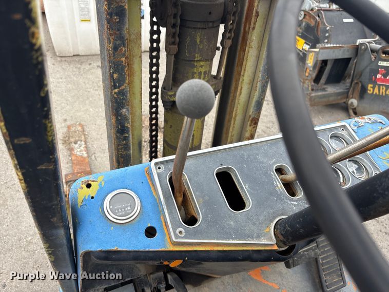 image for item FC1590 Clark C500-40 forklift