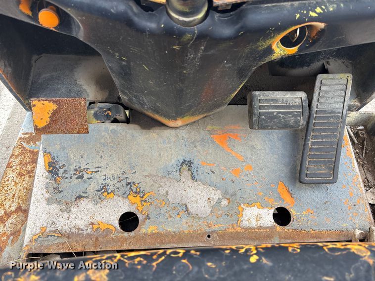 image for item FC1590 Clark C500-40 forklift