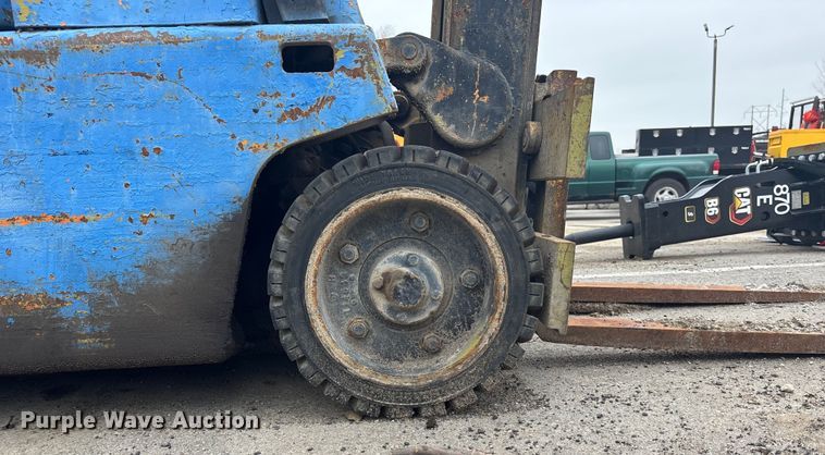 image for item FC1590 Clark C500-40 forklift