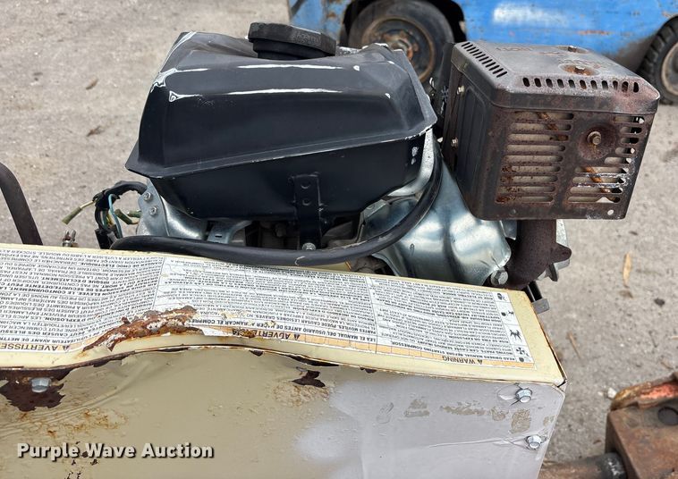 image for item FC1591 Ingersoll Rand 2475 air compressor