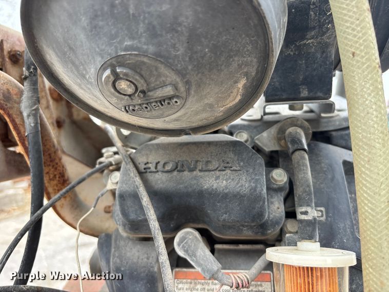 image for item FC1592 (2) Husqvarna FS 520 concrete saws