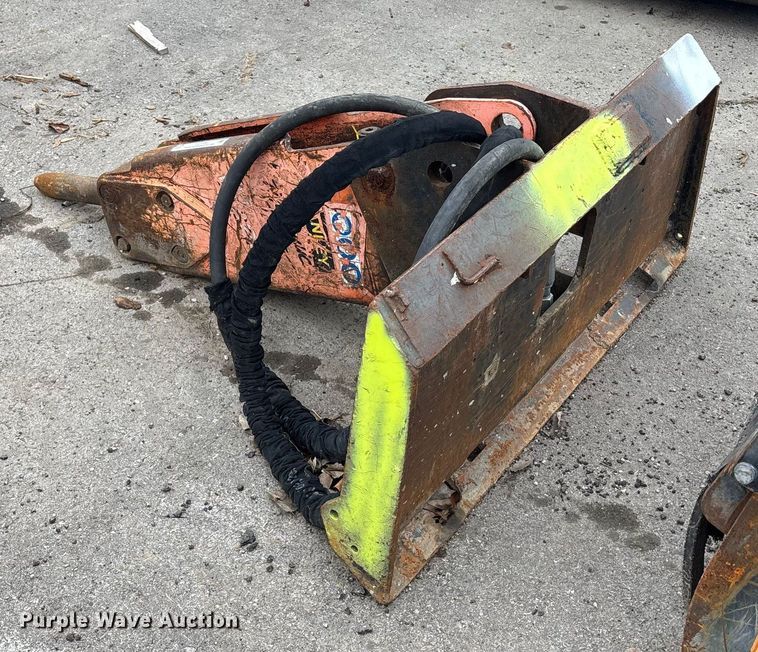 image for item FC1593 Stanley MB250 skid steer breaker