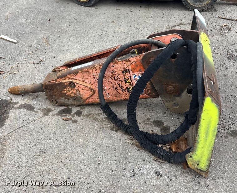 image for item FC1593 Stanley MB250 skid steer breaker