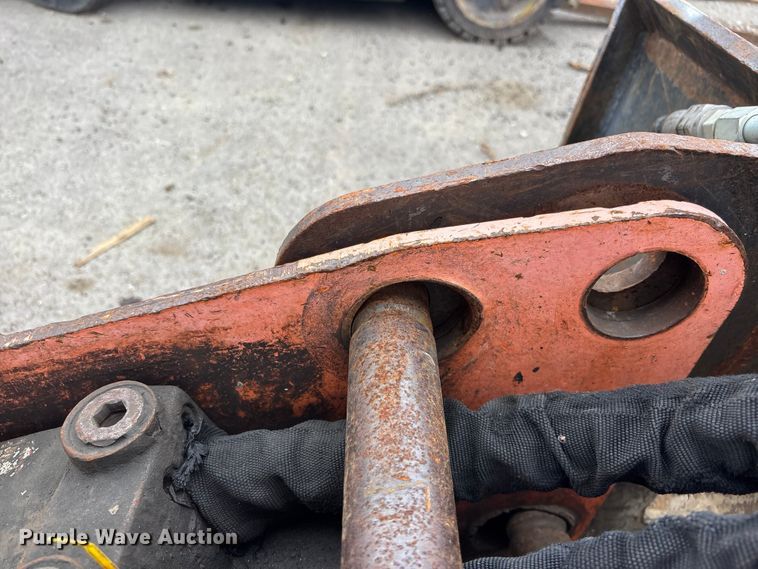 image for item FC1593 Stanley MB250 skid steer breaker