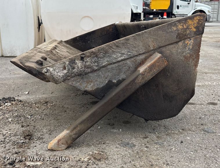 image for item FC1596 Skidsteer 72