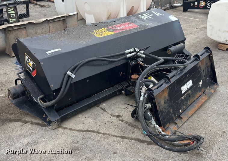 image for item FC1597 Caterpillar BA118C skid steer broom