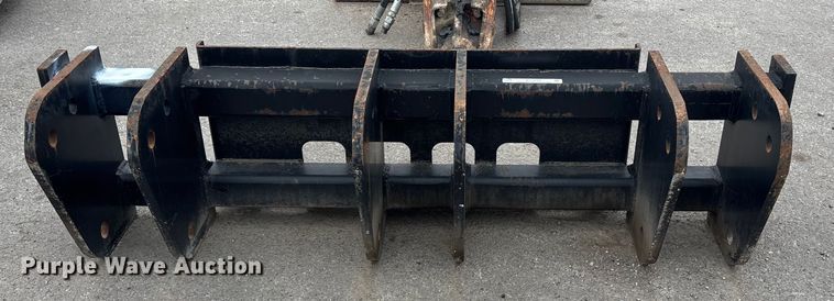 image for item FC1598 Skid steer mounting bracket