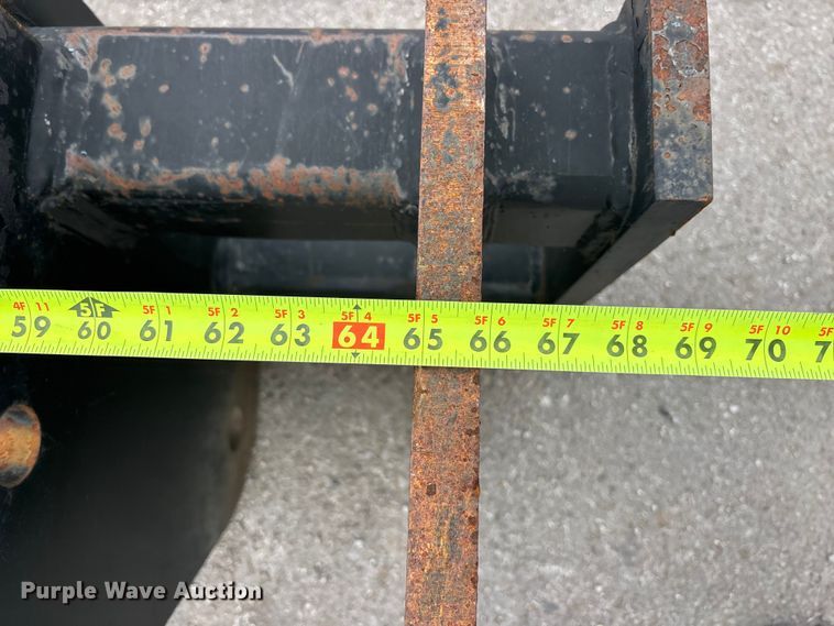 image for item FC1598 Skid steer mounting bracket