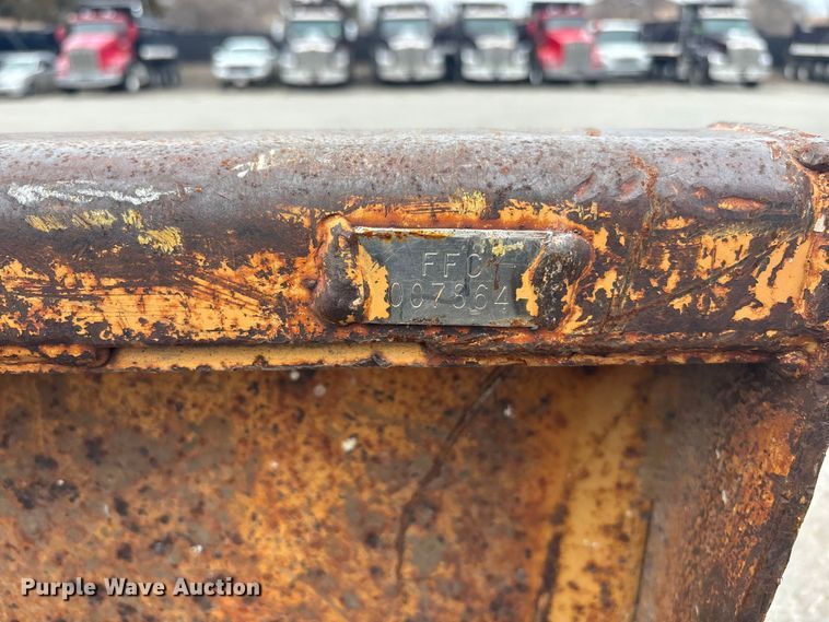 image for item FC1599 Stanley MB350 skid steer breaker