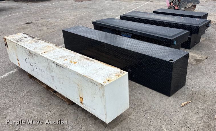 image for item FC1600 (5) toolboxes