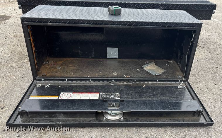 image for item FC1600 (5) toolboxes