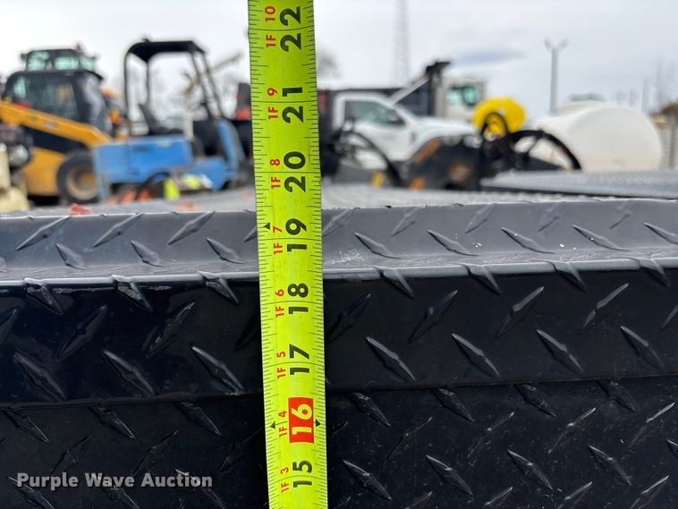 image for item FC1600 (5) toolboxes