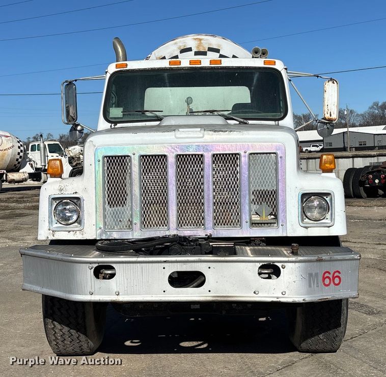 image for item FC1602 1994 International F-2574 ready mix truck