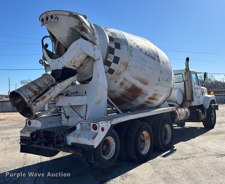 image for item FC1602 1994 International F-2574 ready mix truck