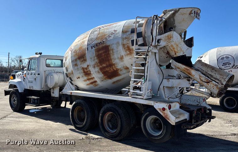image for item FC1602 1994 International F-2574 ready mix truck