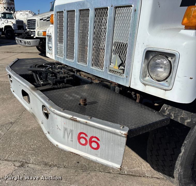 image for item FC1602 1994 International F-2574 ready mix truck