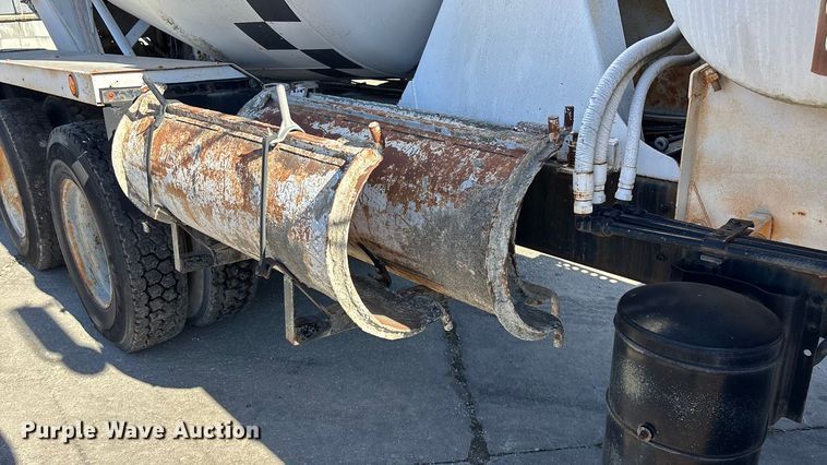 image for item FC1602 1994 International F-2574 ready mix truck