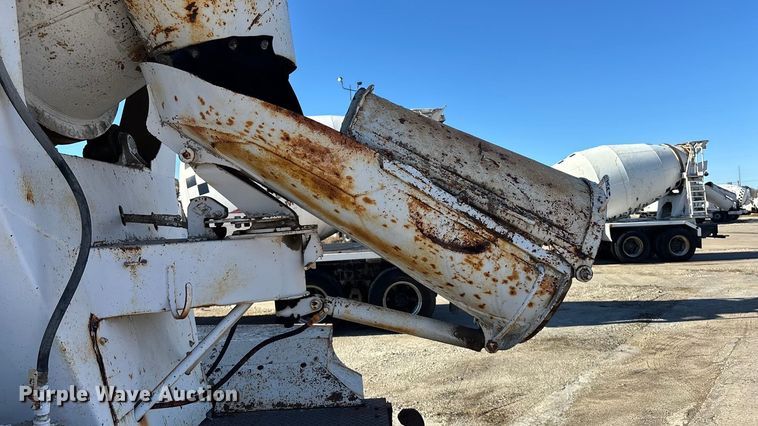 image for item FC1602 1994 International F-2574 ready mix truck