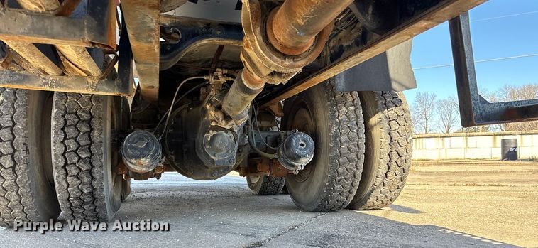 image for item FC1602 1994 International F-2574 ready mix truck