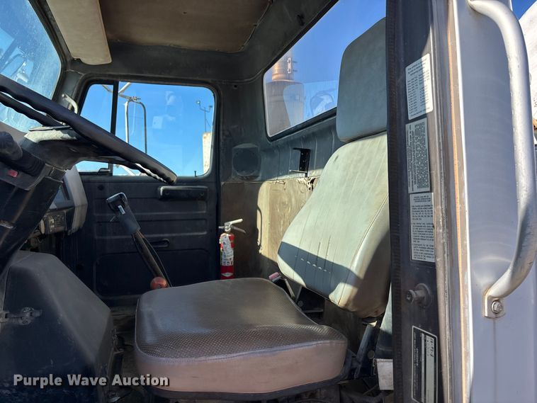 image for item FC1602 1994 International F-2574 ready mix truck