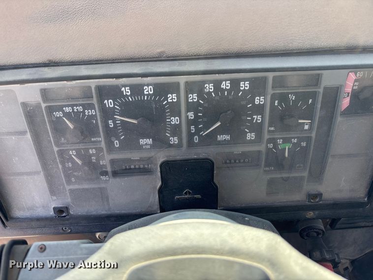 image for item FC1602 1994 International F-2574 ready mix truck