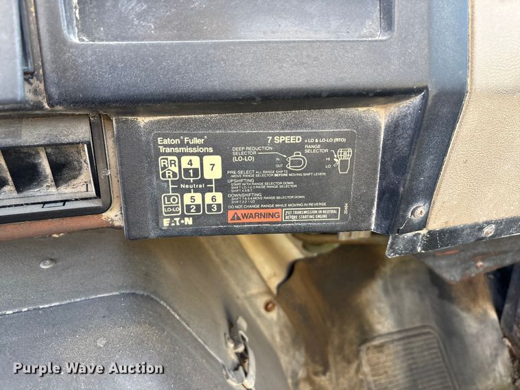 image for item FC1602 1994 International F-2574 ready mix truck