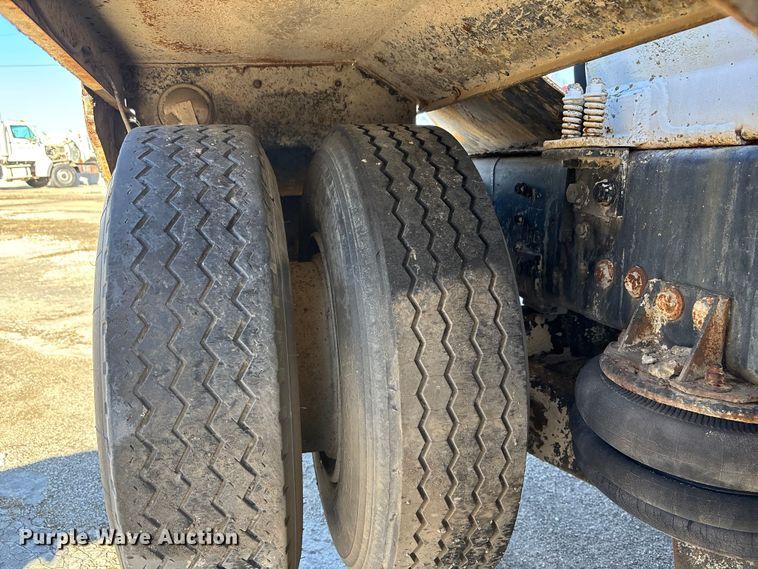 image for item FC1602 1994 International F-2574 ready mix truck