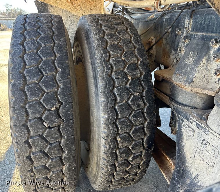 image for item FC1602 1994 International F-2574 ready mix truck