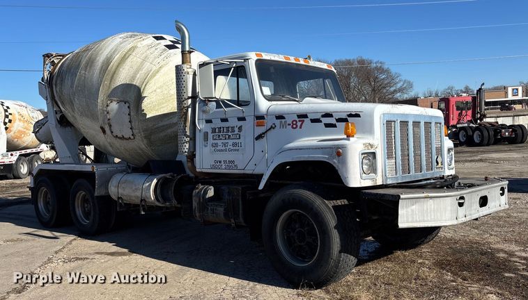 image for item FC1603 1994 International F-2574 ready mix truck
