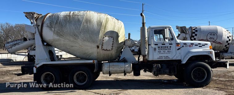 image for item FC1603 1994 International F-2574 ready mix truck