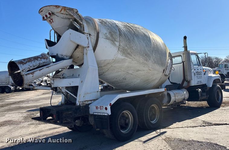 image for item FC1603 1994 International F-2574 ready mix truck