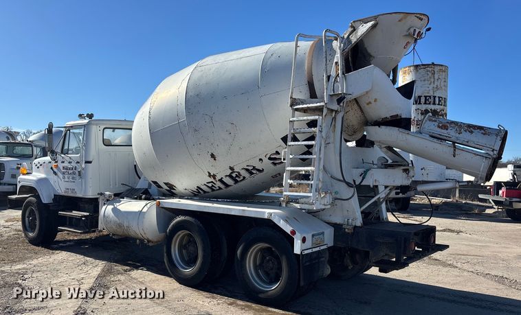 image for item FC1603 1994 International F-2574 ready mix truck