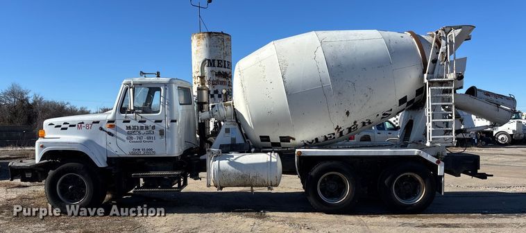 image for item FC1603 1994 International F-2574 ready mix truck