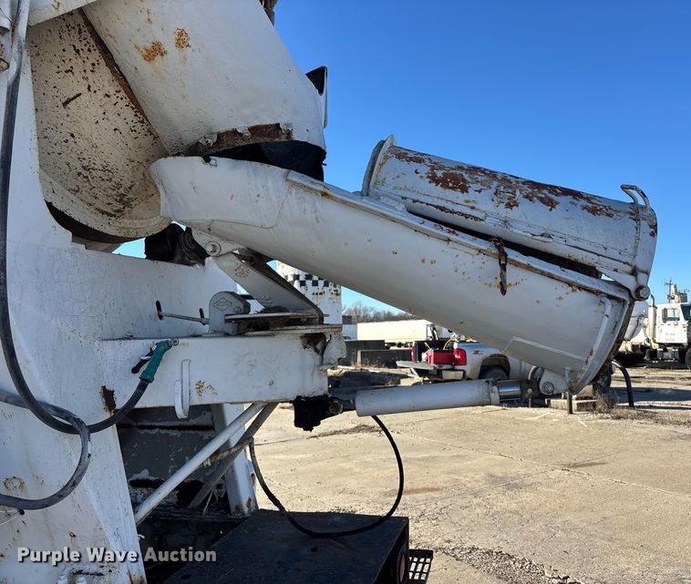 image for item FC1603 1994 International F-2574 ready mix truck